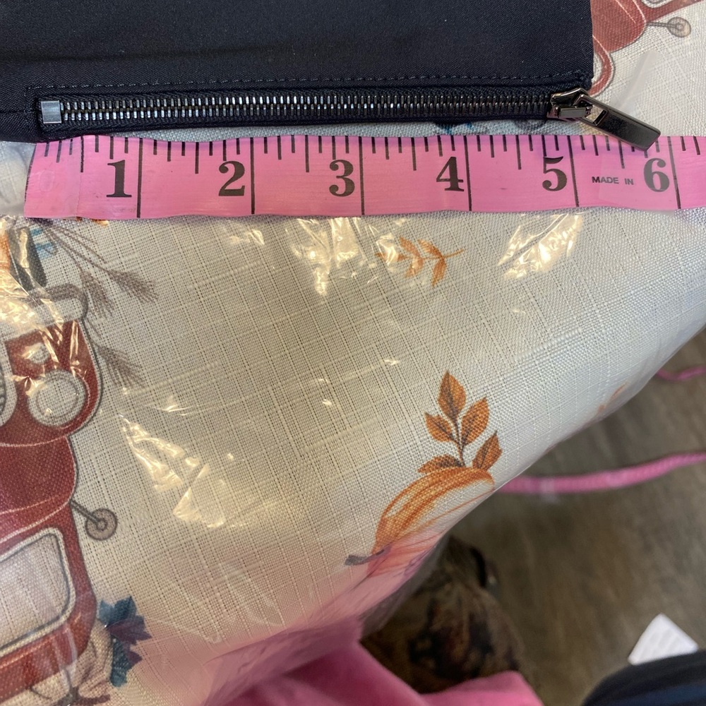 💕ST. JOHN Size 14 Seamed Ankle Zip Pants Flat Front Side Zip Crepe Black - Picture 7 of 16
